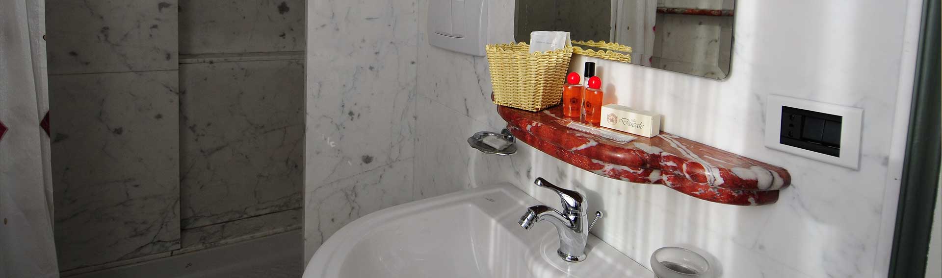 Bagno della Camera Hotel Villa Ducale
